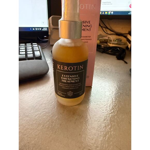 Kerotin Hair Thickening Spray with Keratin for Fine & Thin Hair - Picture 2 of 8